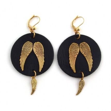 Boucles d'oreilles cuir noir et 3 ailes dorées